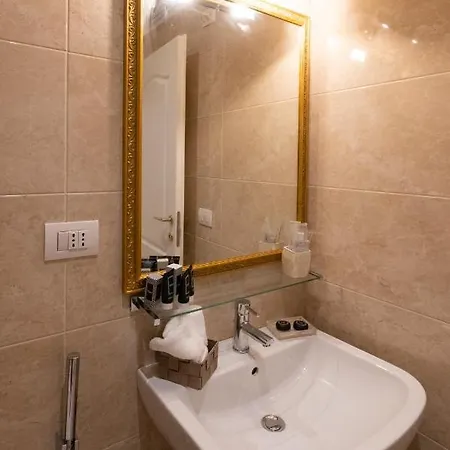 Venus 4*